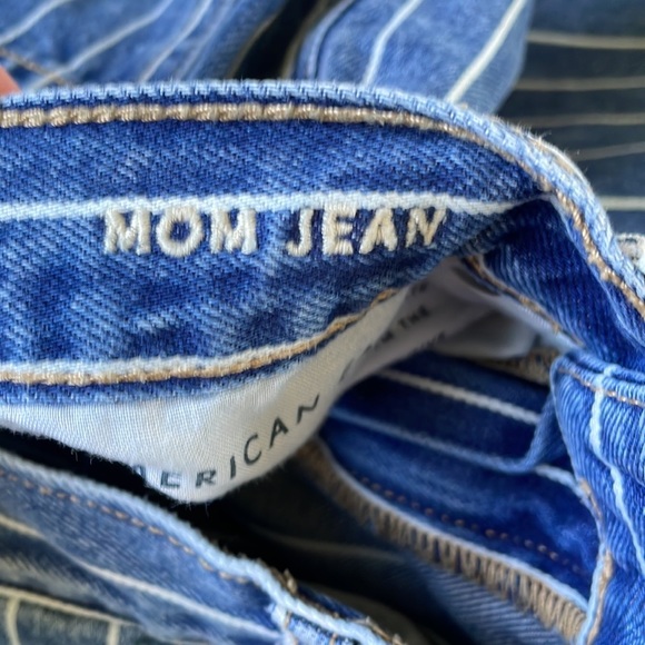 American Eagle Striped Mom Jeans - Picture 4 of 6